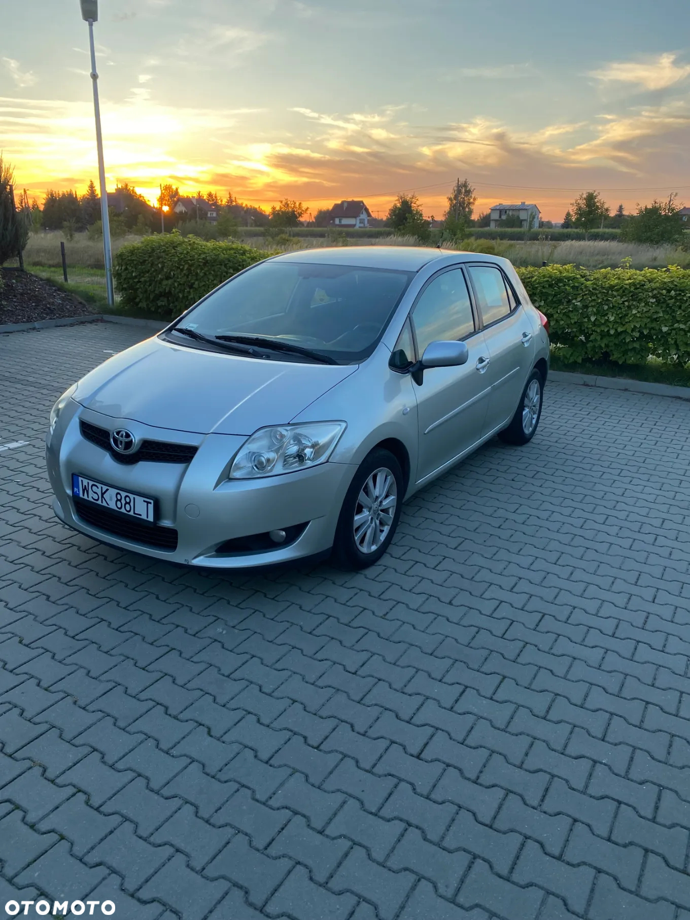 Toyota Auris 1.6 VVT-i Prestige - 2