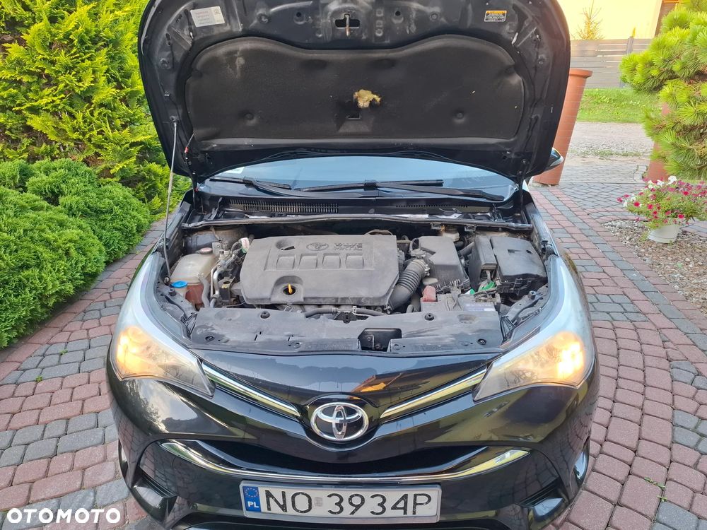 Toyota Avensis 1.6 Active - 14