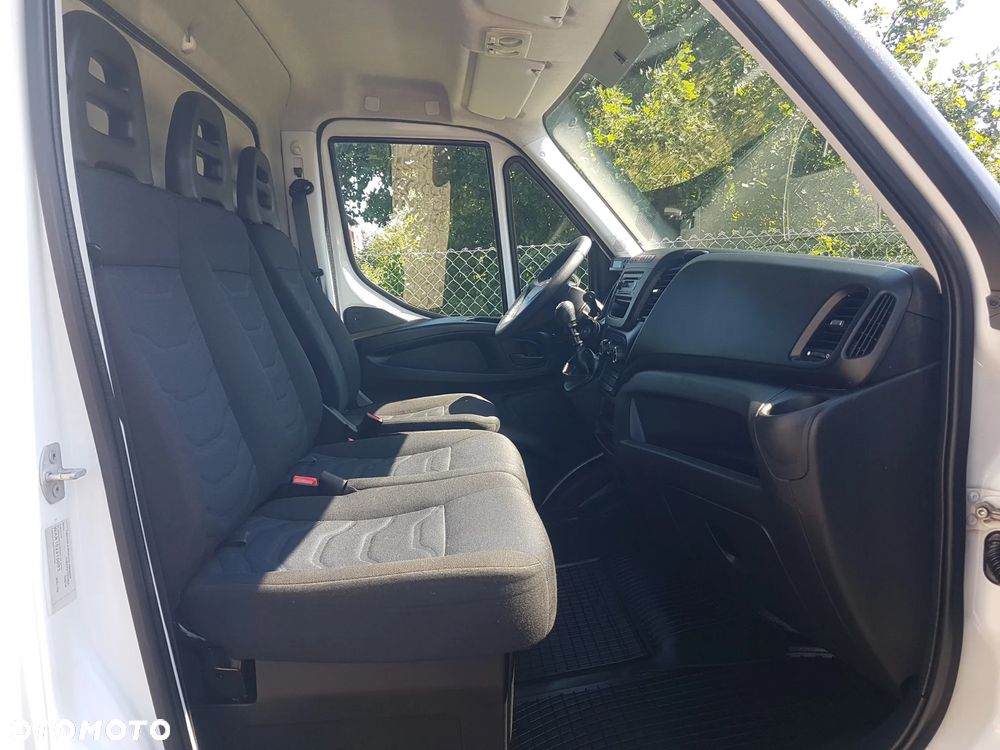 Iveco DAILY CHŁODNIA IZOTERMA AGREGAT THERMO KING V-200 MAX GRZANIE 7EP 3,68x2,10x2,10 KLIMA KRAJOWY - 24