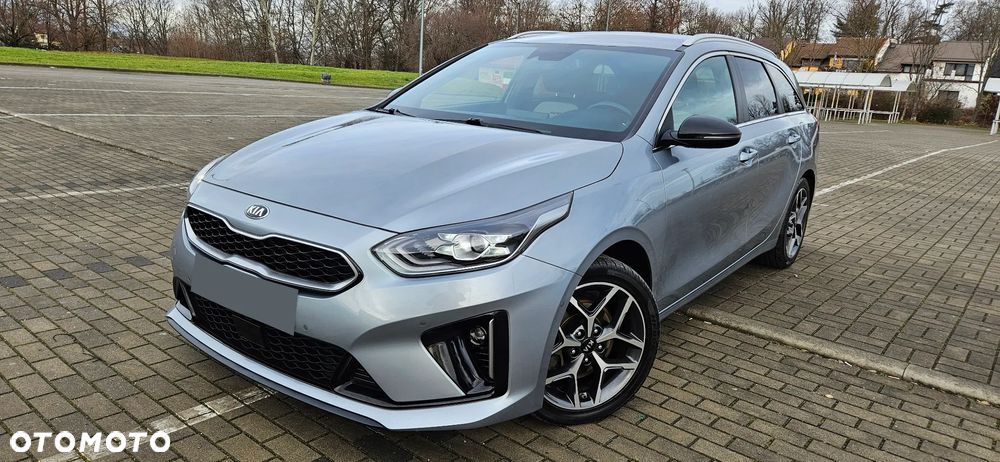 Kia Ceed 1.6 CRDi DCT GT Line - 1