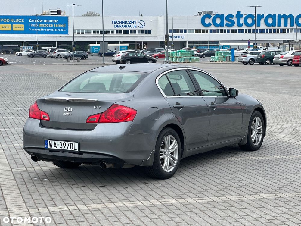 Infiniti G G37 - 6