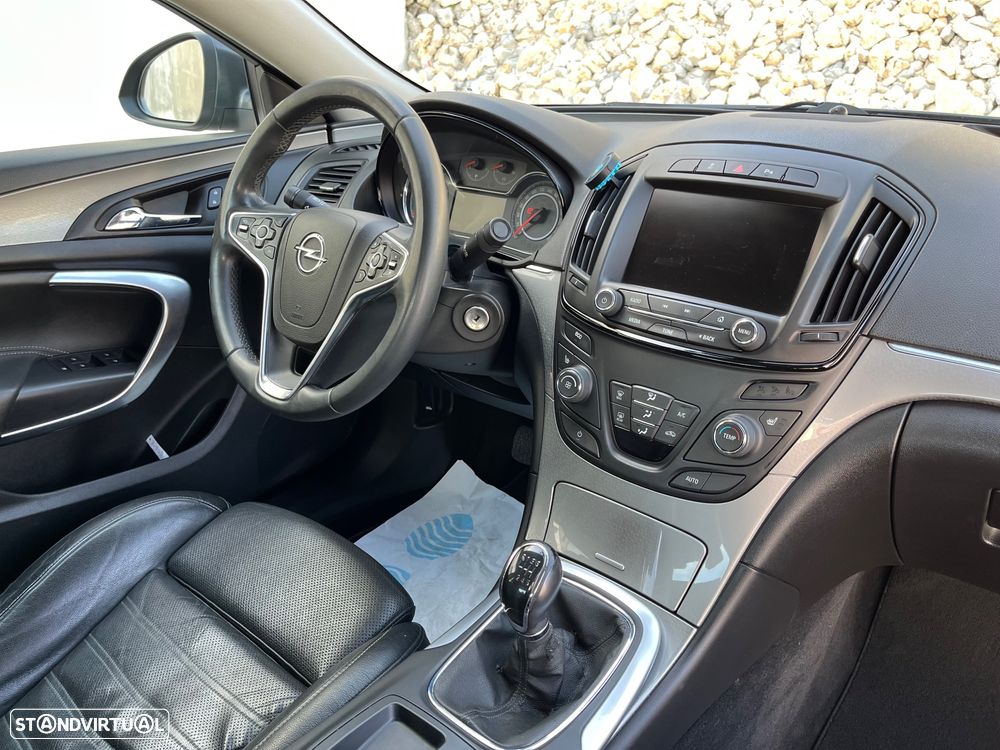 Opel Insignia 2.0 CDTI executive S/S - 33