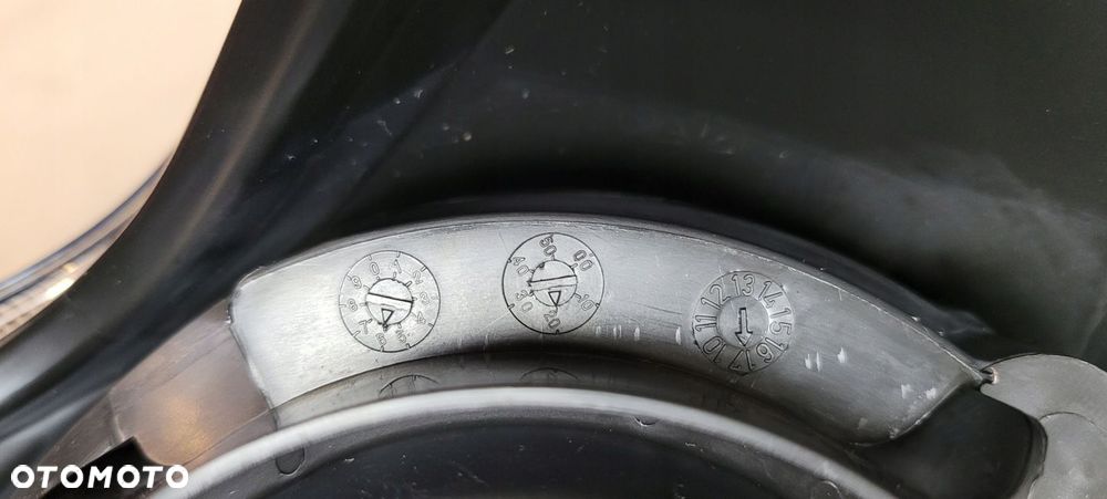 LAMPA LEWA PRZÓD ZWYKŁA TOYOTA AYGO I 05-14 NOWA - 12