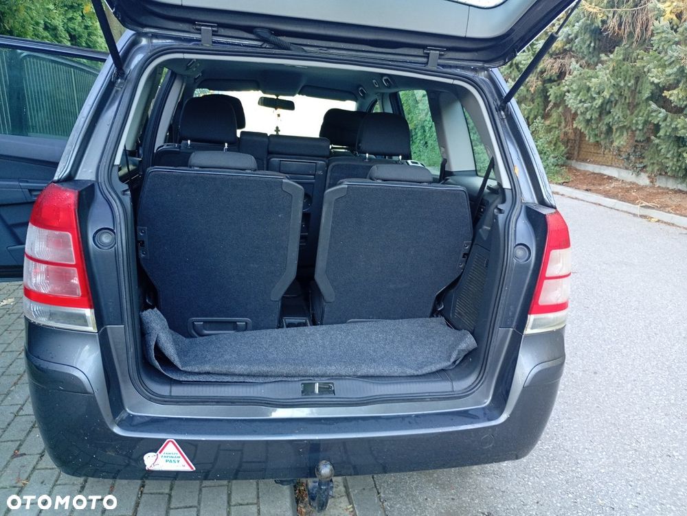 Opel Zafira 1.8 Cosmo - 10