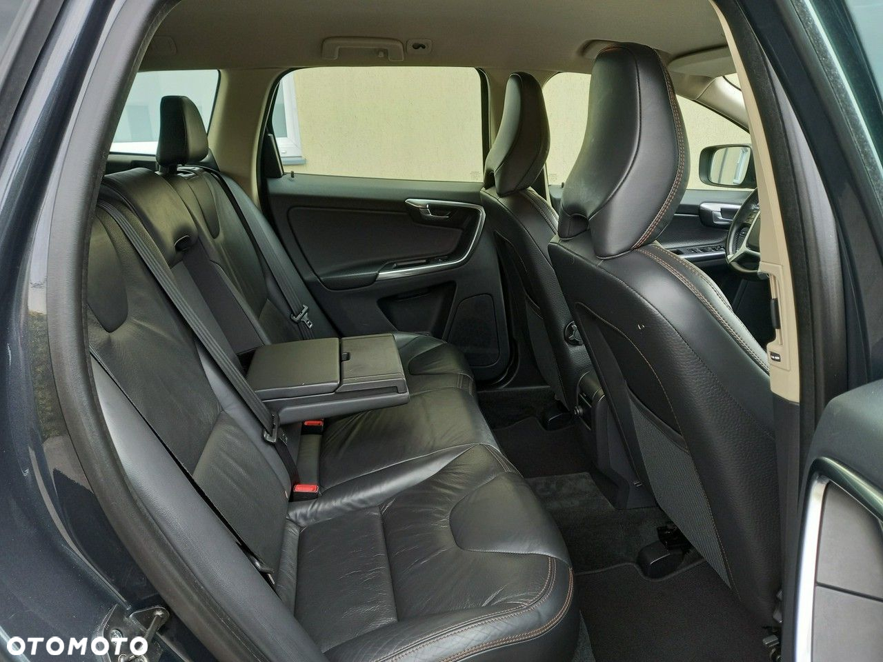 Volvo XC 60 D4 Geartronic Momentum - 21