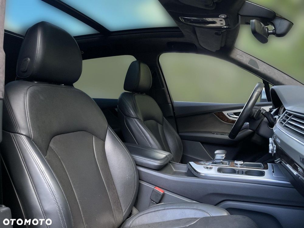 Audi Q7 - 28