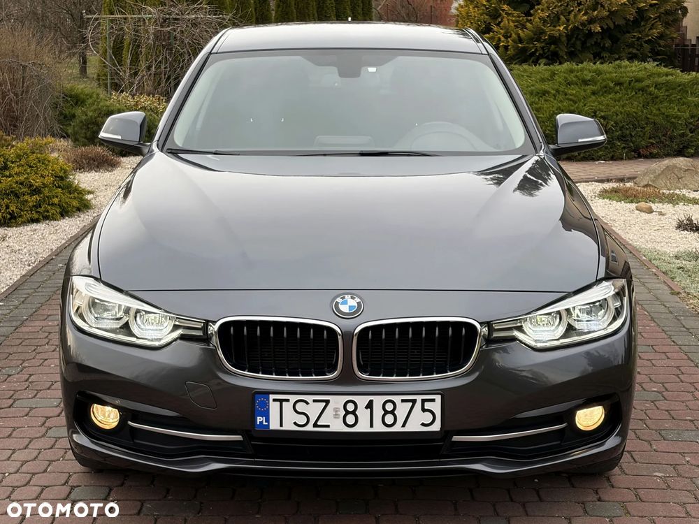 BMW Seria 3 318d Sport Line - 18