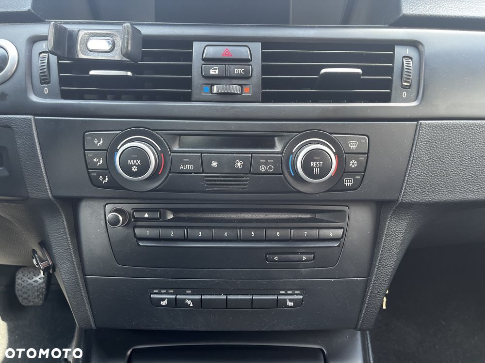 BMW Seria 3 325i - 8