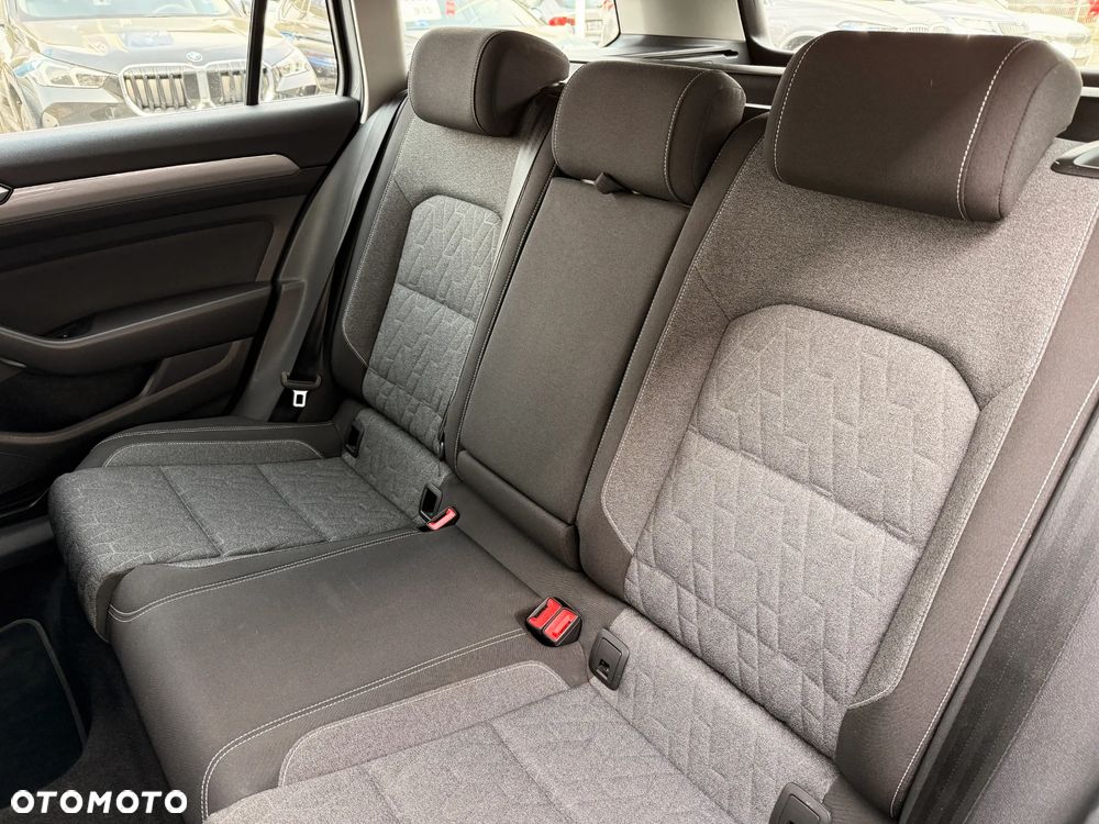 Volkswagen Passat Variant 1.5 TSI EVO Business DSG - 27