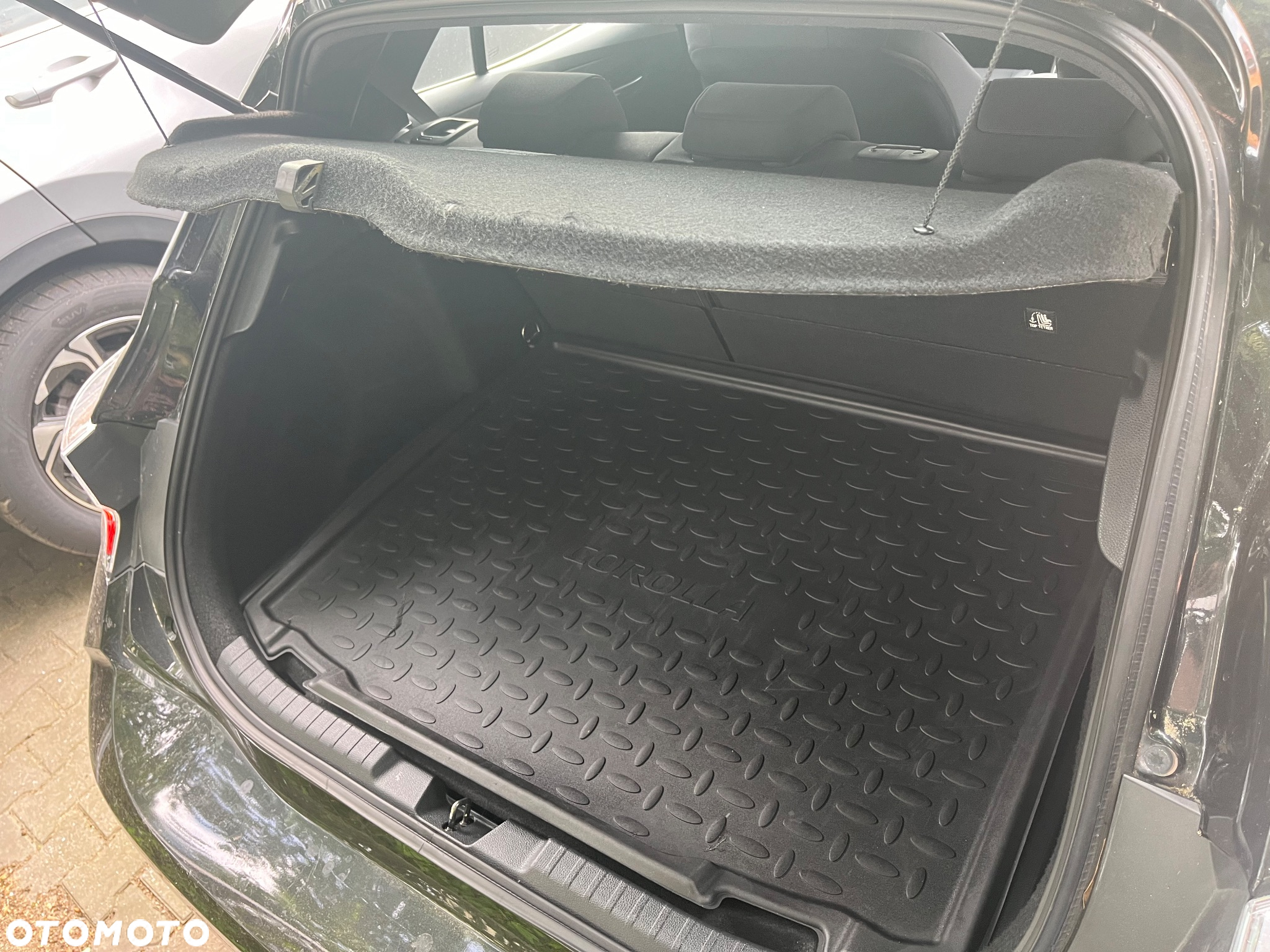 Toyota Corolla 1.8 Hybrid Comfort - 13
