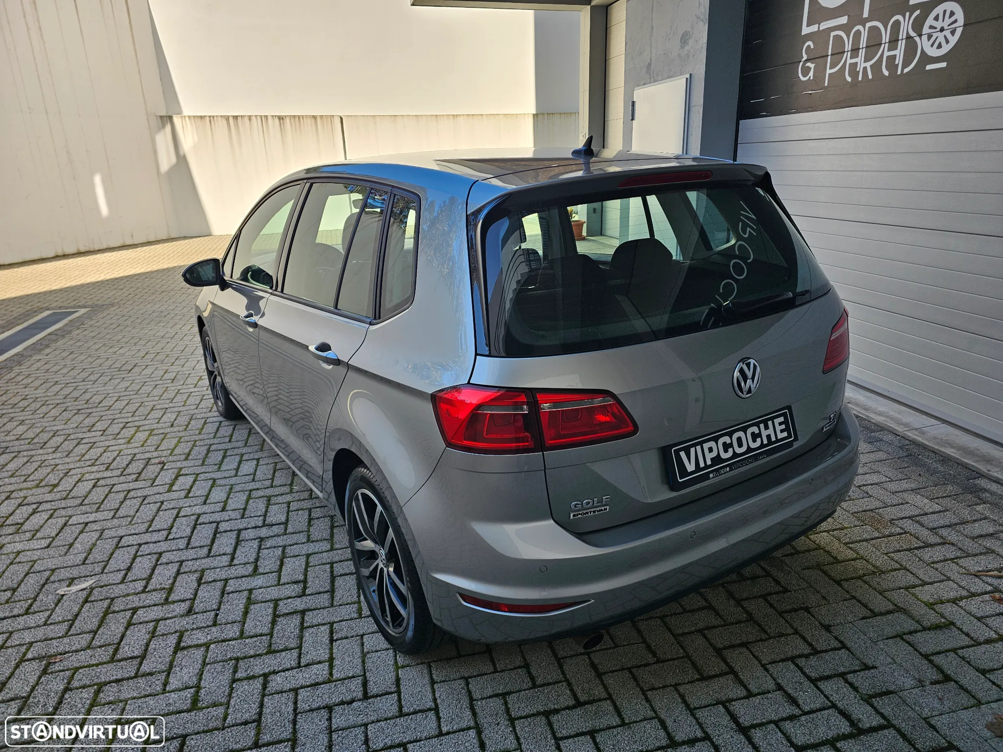 VW Golf 1.6 TDI Highline - 27