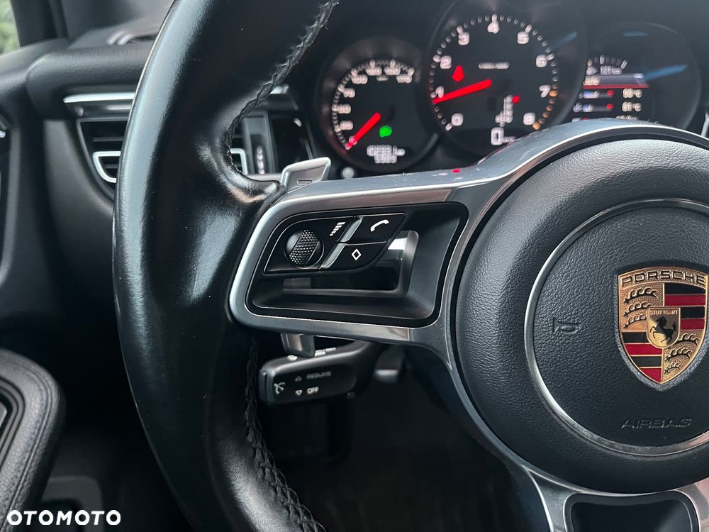 Porsche Macan PDK - 12