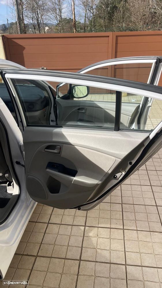 Honda Insight 1.3 IMA i-VTEC Executive - 8