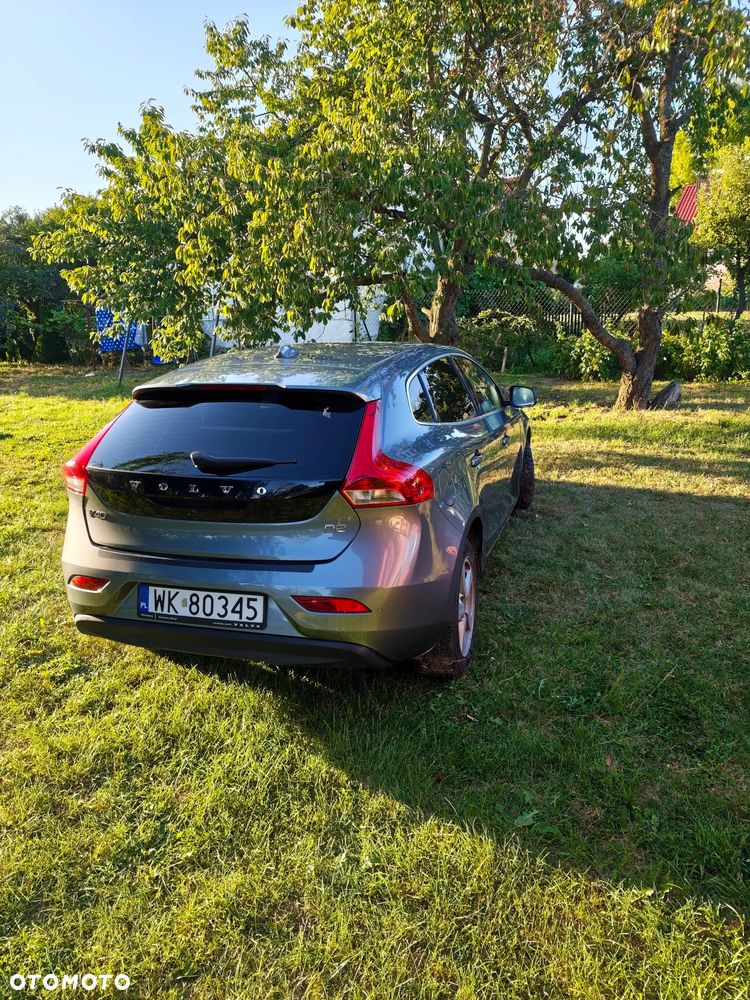 Volvo V40 D2 Geartronic Momentum - 2