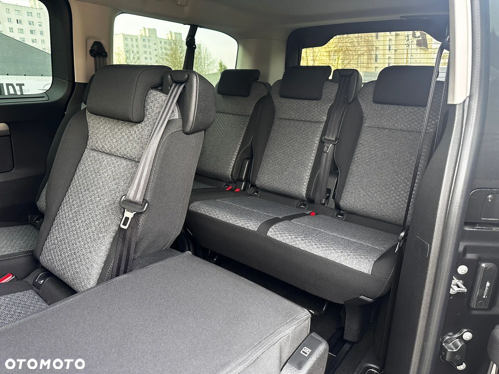 Peugeot Traveller 2.2 BlueHDi Long Business EAT8 - 9