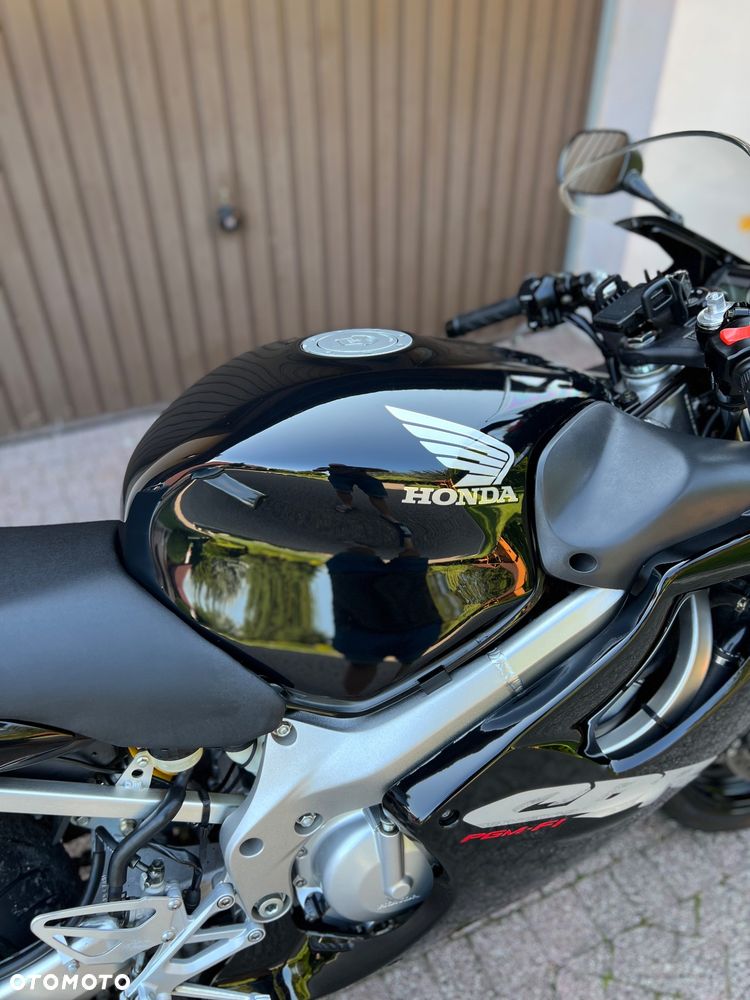 Honda CBR - 12