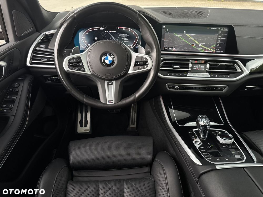 BMW X5 M50i - 8