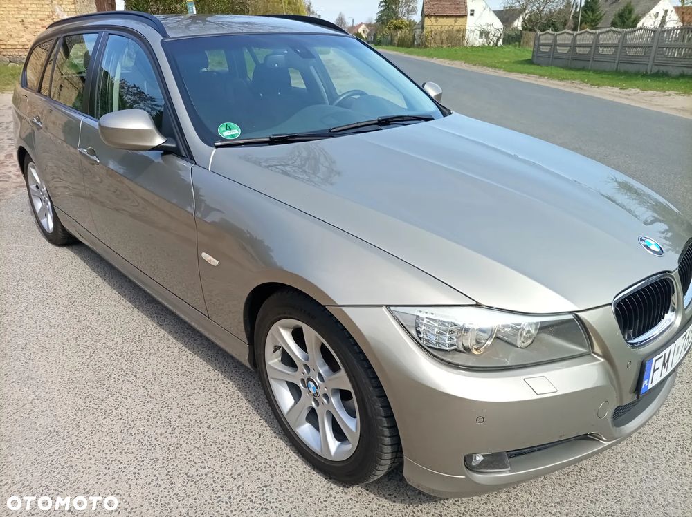 BMW Seria 3 320d DPF Blue Performance Edition Sport - 37