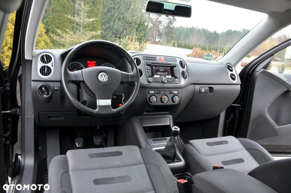 Volkswagen Tiguan - 28