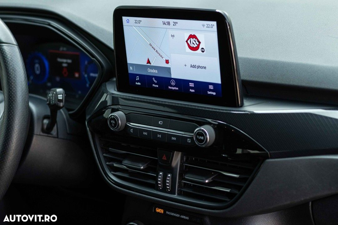 Ford Kuga - 24
