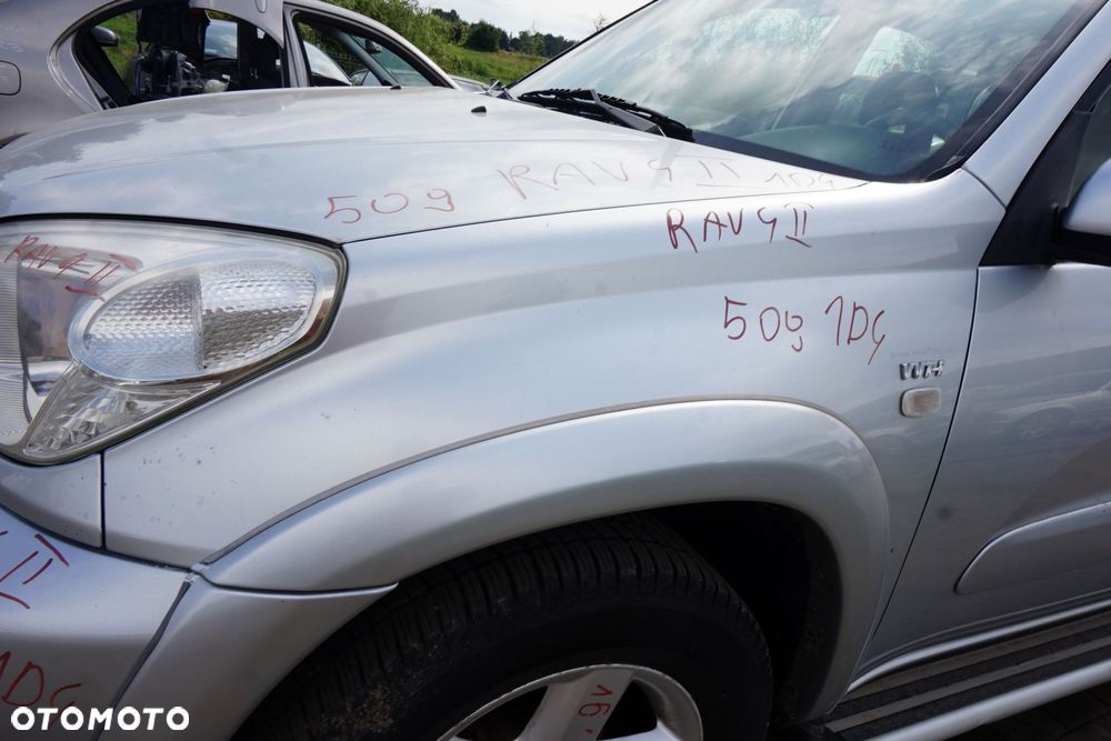 MASKA ZDERZAK BŁOTNIKI LAMPY RAV4 II LIFT 1D4  TOYOTA 2003-2005 SREBRNY PRZÓD KOMPLETNY - 32
