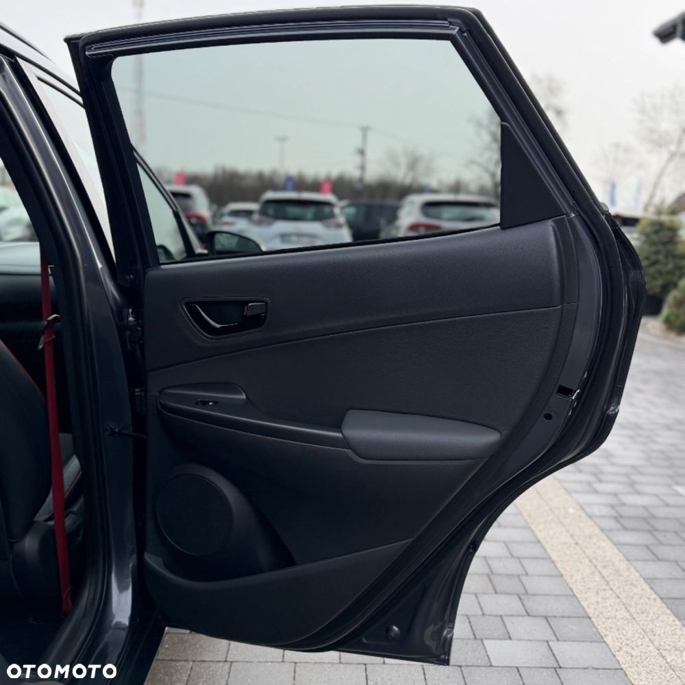Hyundai Kona 1.6 T-GDI DCT 4WD Unique - 34