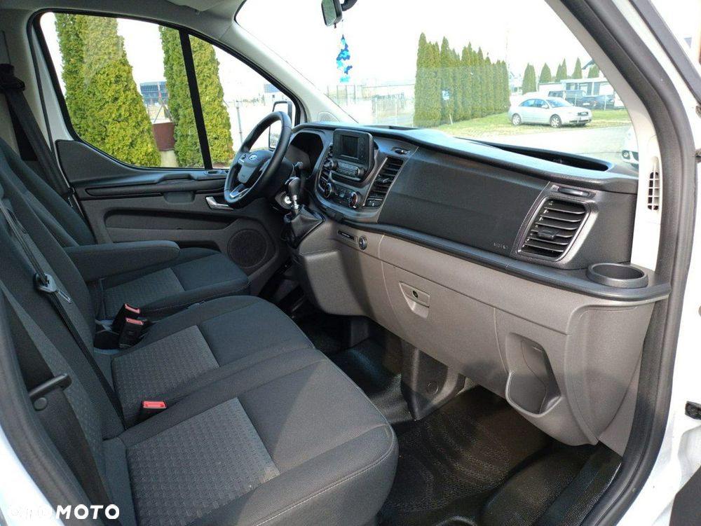 Ford Transit Custom - 12