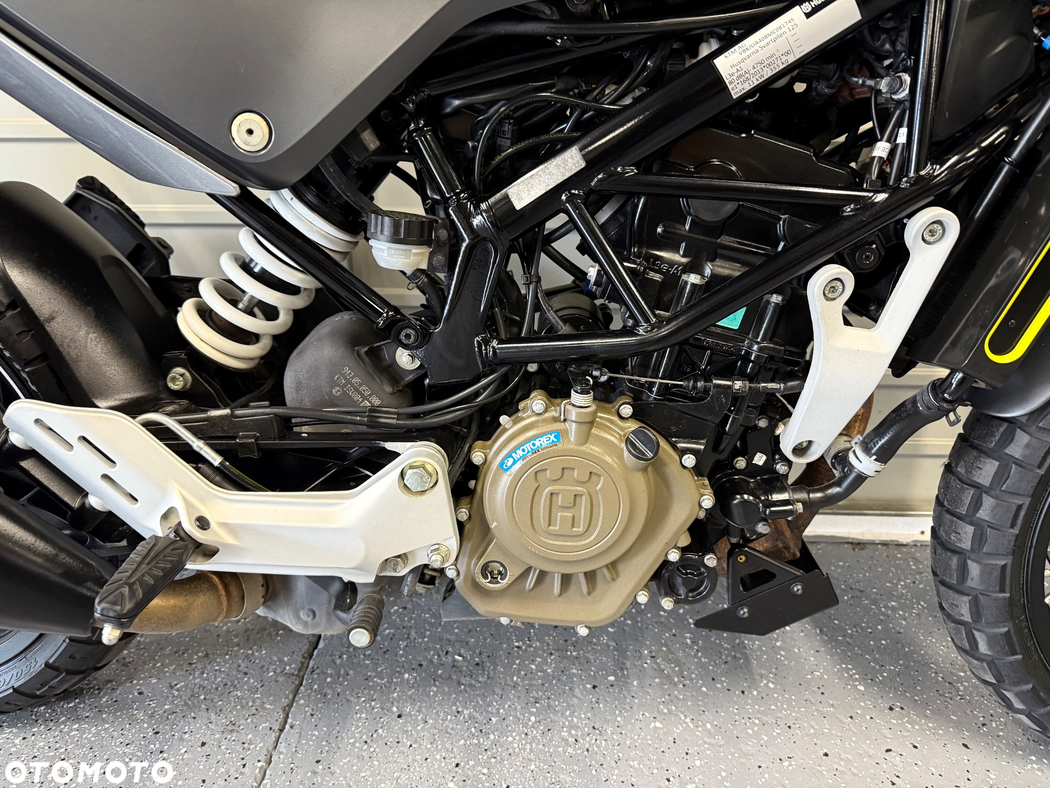 Husqvarna Svartpilen - 5