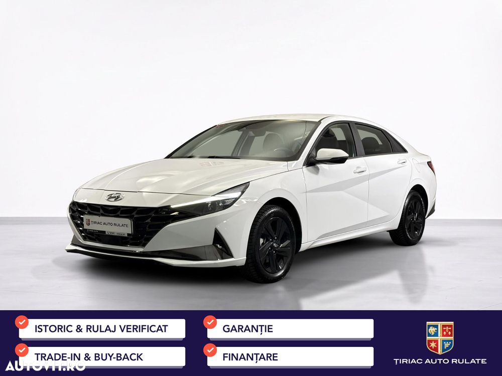 Hyundai Elantra - 2