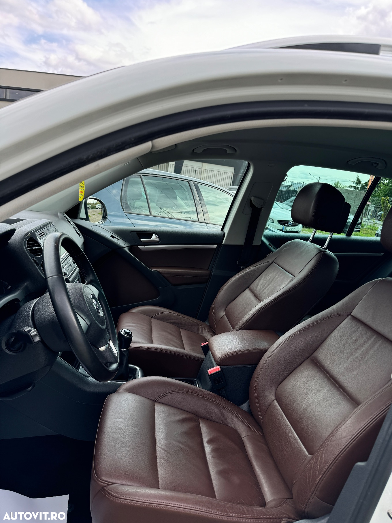 Volkswagen Tiguan 2.0 TDI BMT Sport & Style - 8