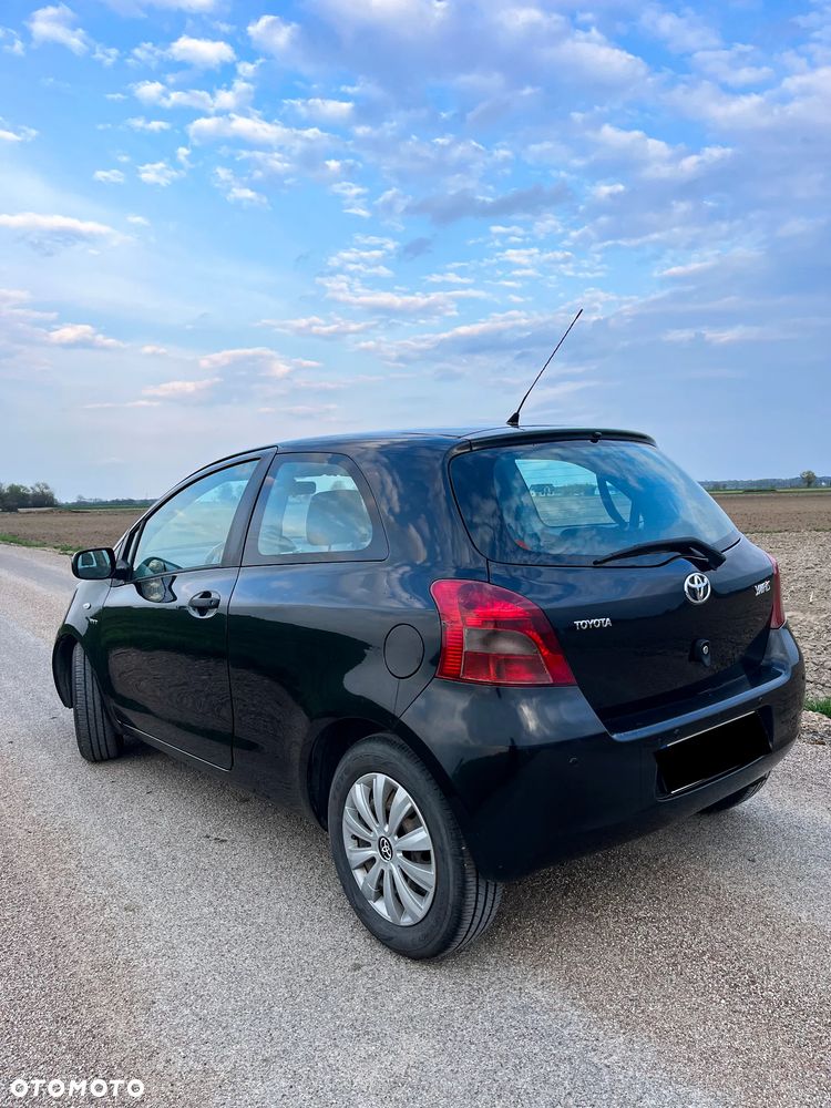 Toyota Yaris 1.3 Luna - 5