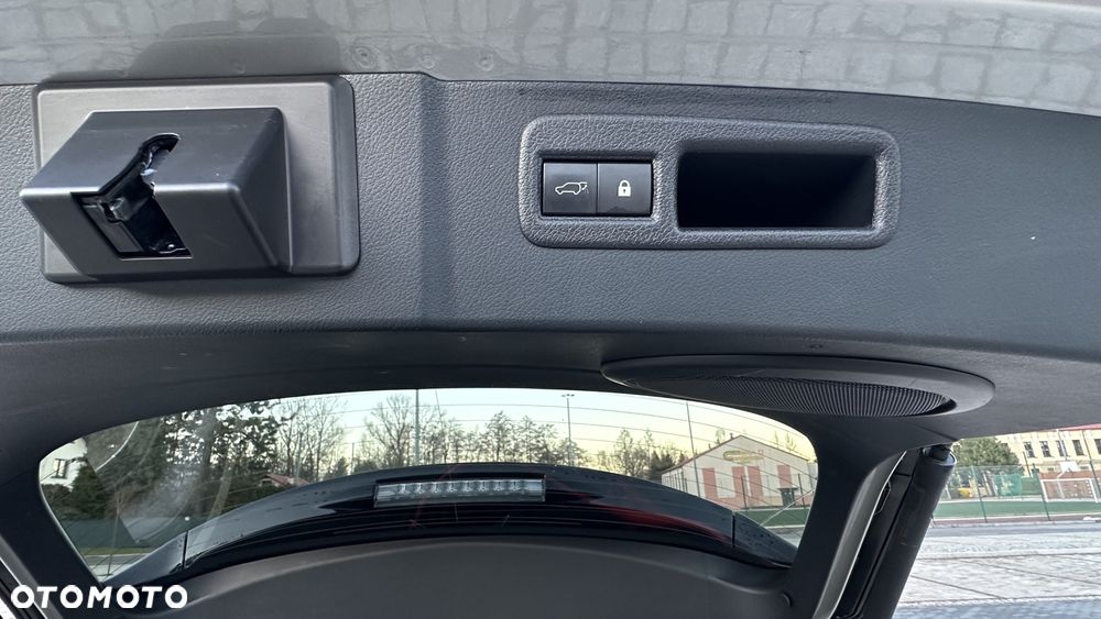 Lexus NX 300h Elite AWD - 34