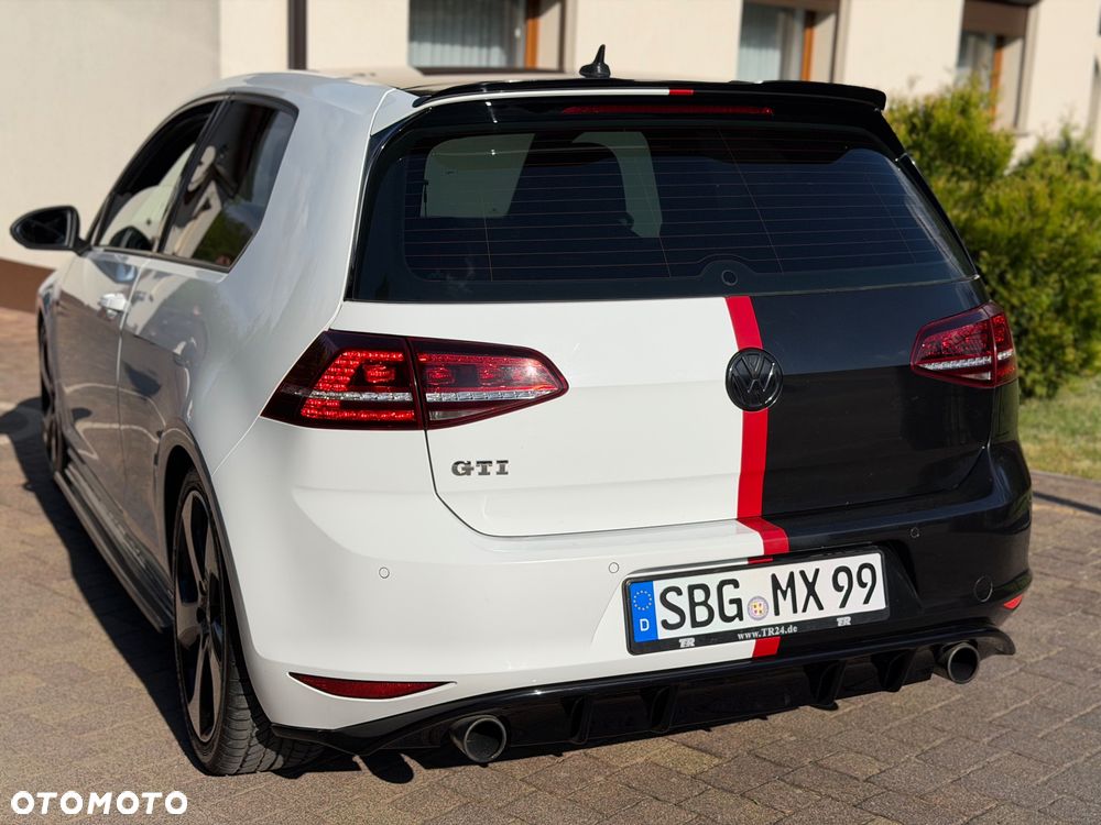 Volkswagen Golf GTI BlueMotion Technology - 24
