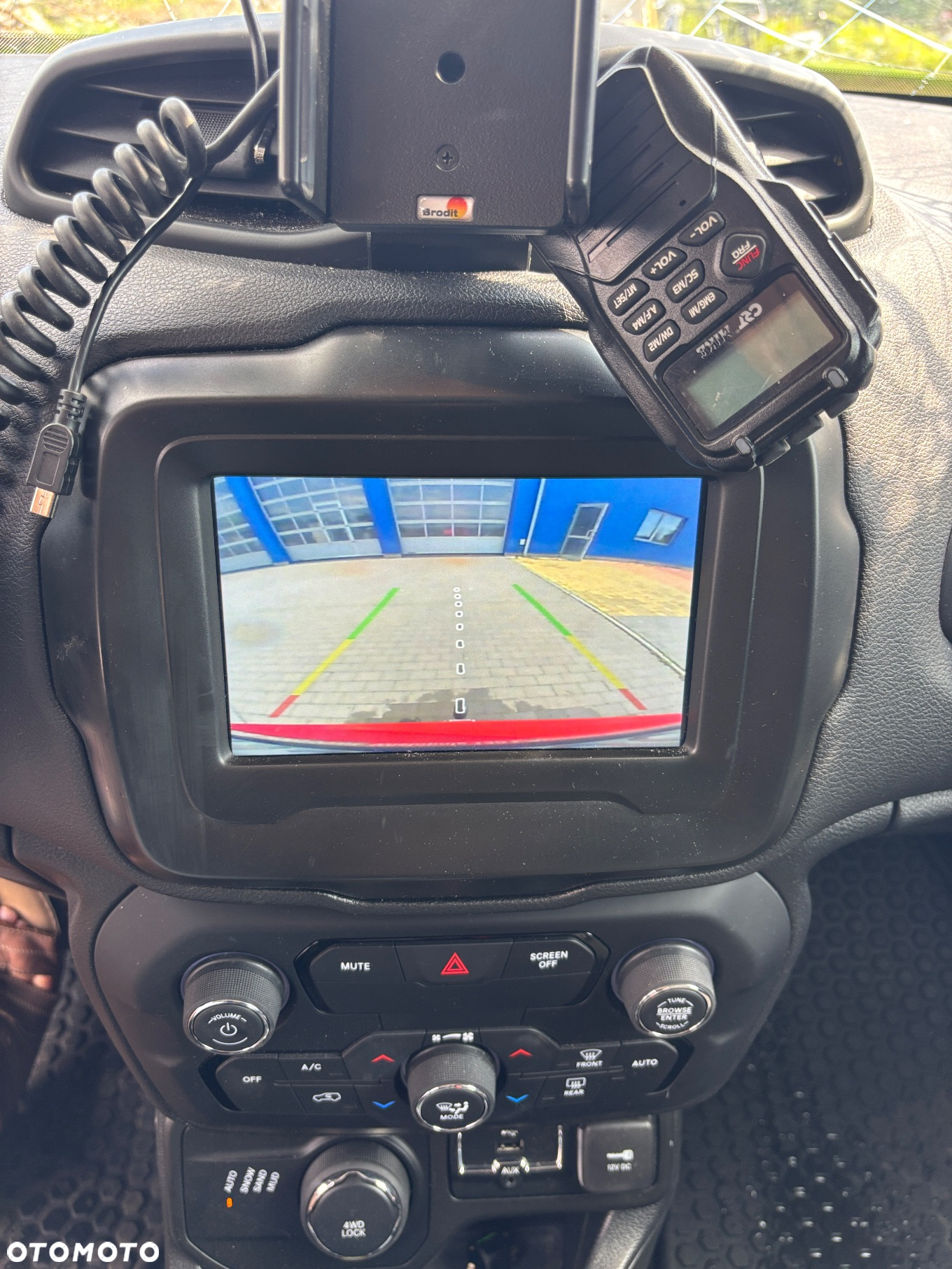 Jeep Renegade - 11