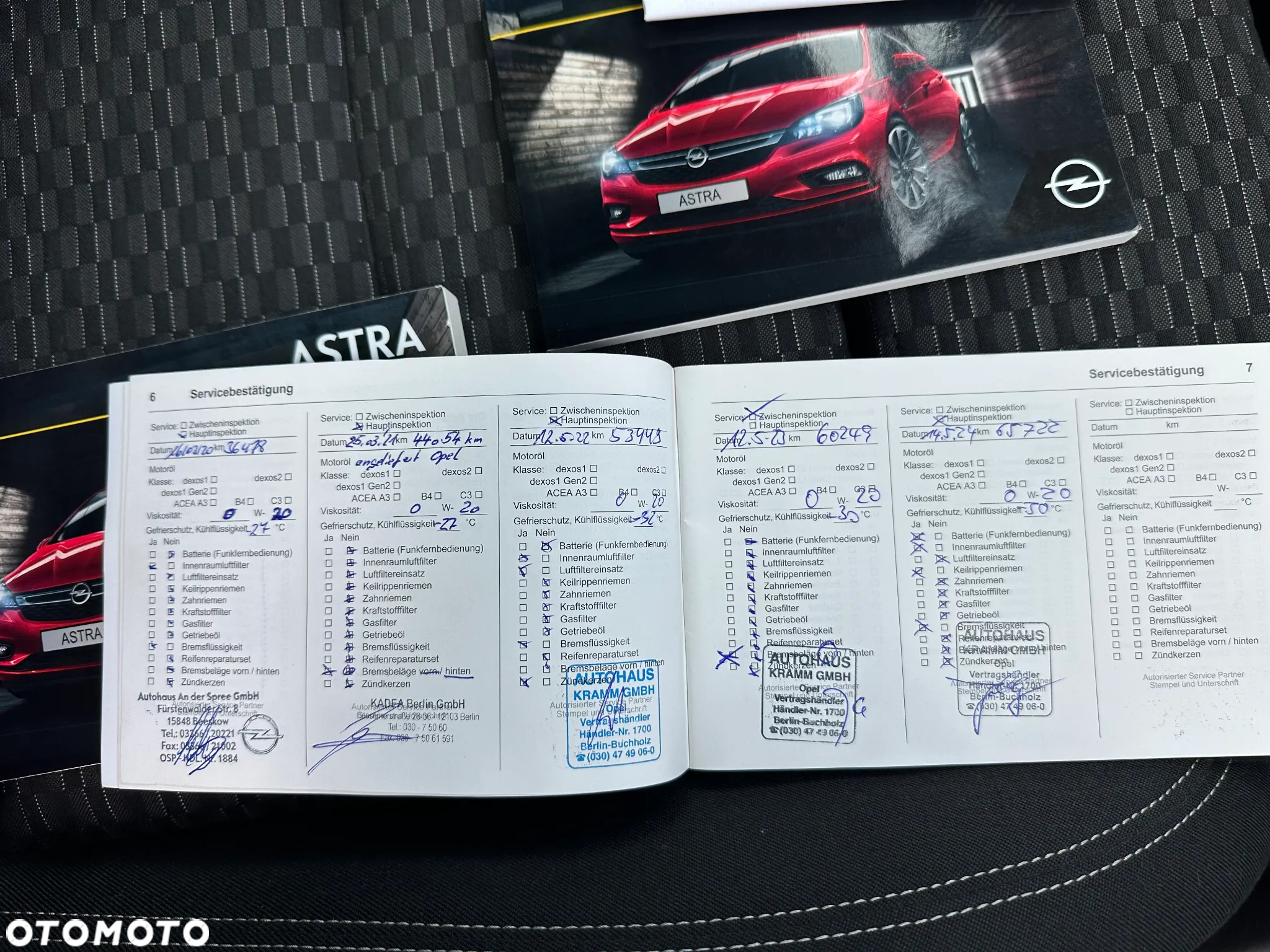 Opel Astra 1.4 Turbo 120 Jahre - 40