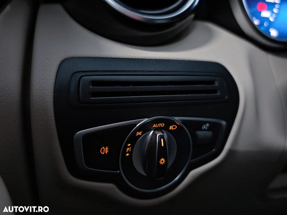 Mercedes-Benz GLC 300 de 4MATIC - 28