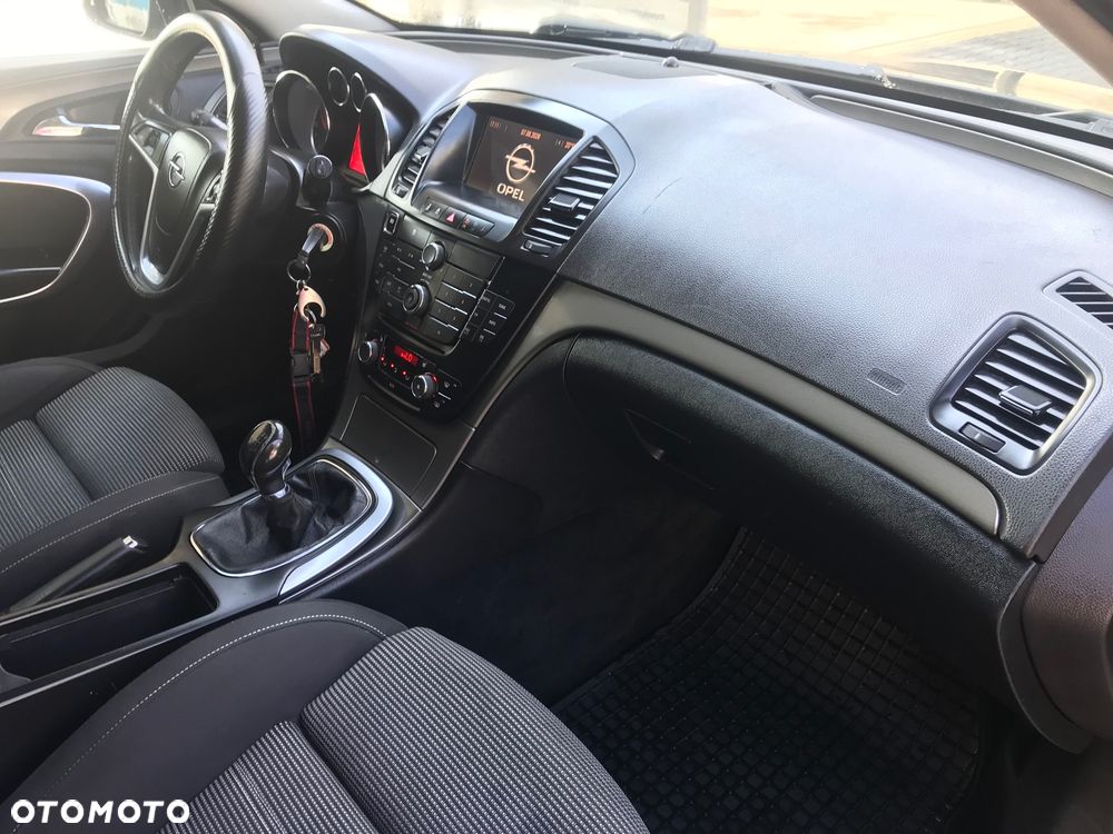 Opel Insignia - 21