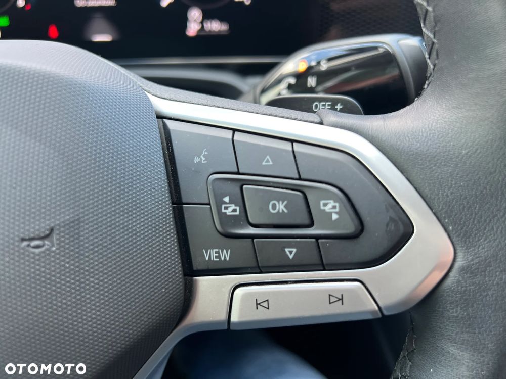 Volkswagen Passat - 22