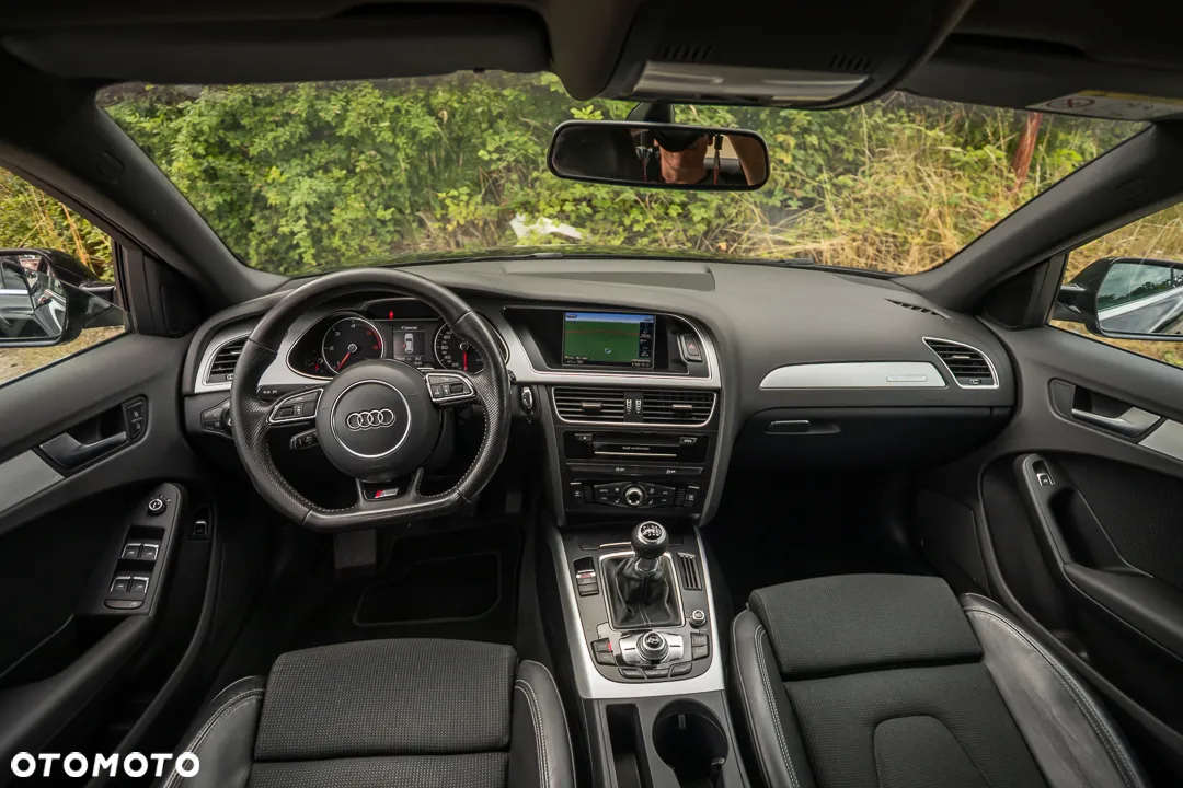 Audi A4 Avant 2.0 TDI DPF quattro S line Sportpaket - 37