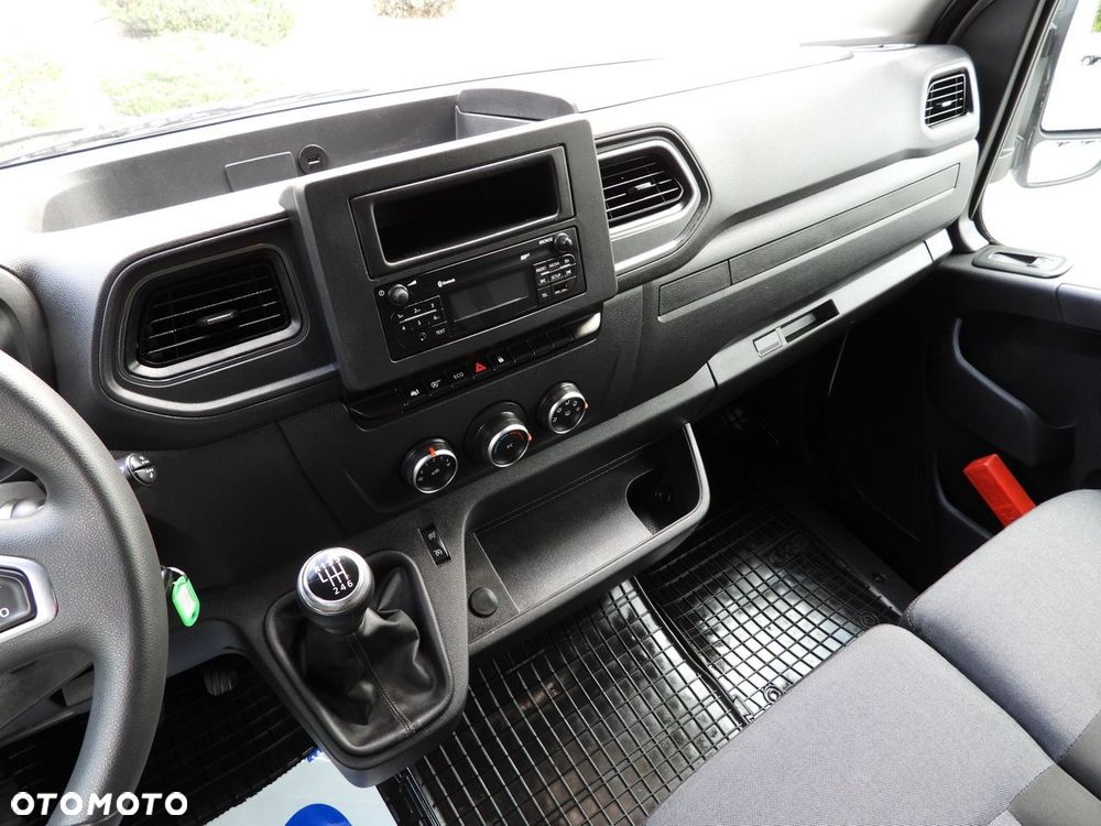 Renault MASTER PLANDEKA 10 PALET WEBASTO TEMPOMAT LEDY PNEUMATYKA KLIMATYZACJA  165KM - 31
