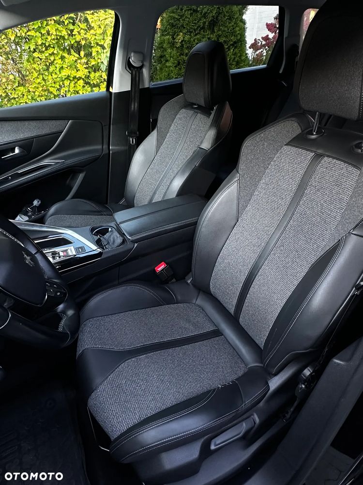Peugeot 5008 - 13