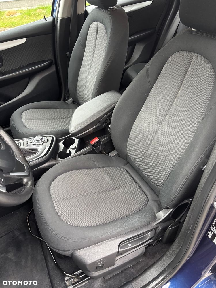 BMW Seria 2 218d Sport-Aut Advantage - 9