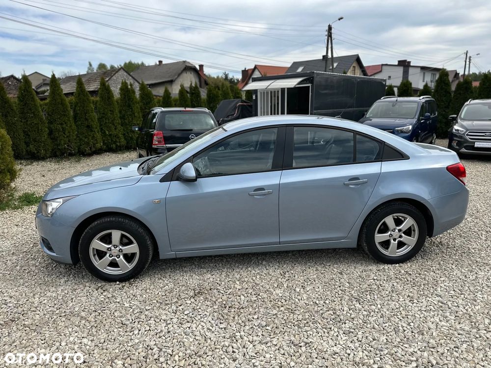 Chevrolet Cruze 1.6 LT+ - 3