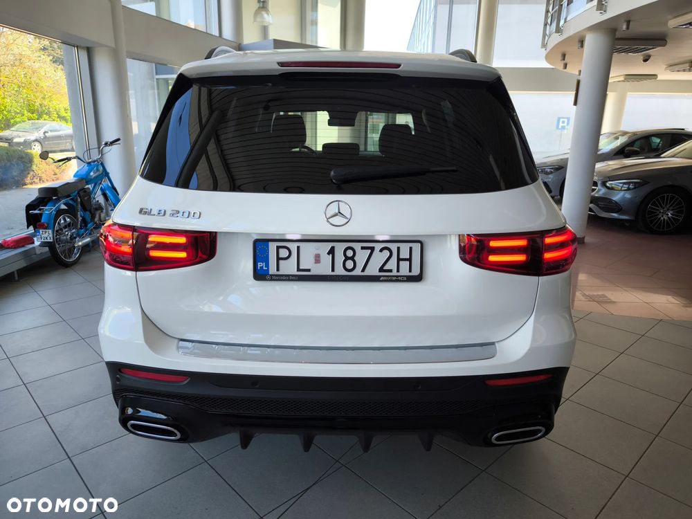 Mercedes-Benz GLB 200 AMG Line 7G-DCT - 6