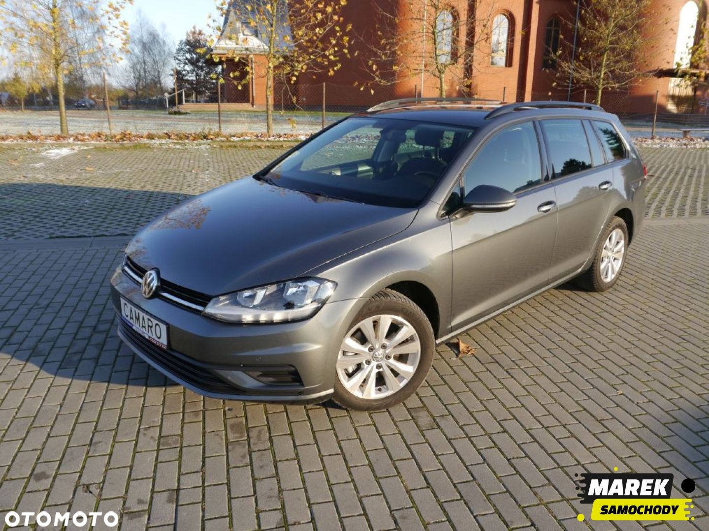 Volkswagen Golf - 2