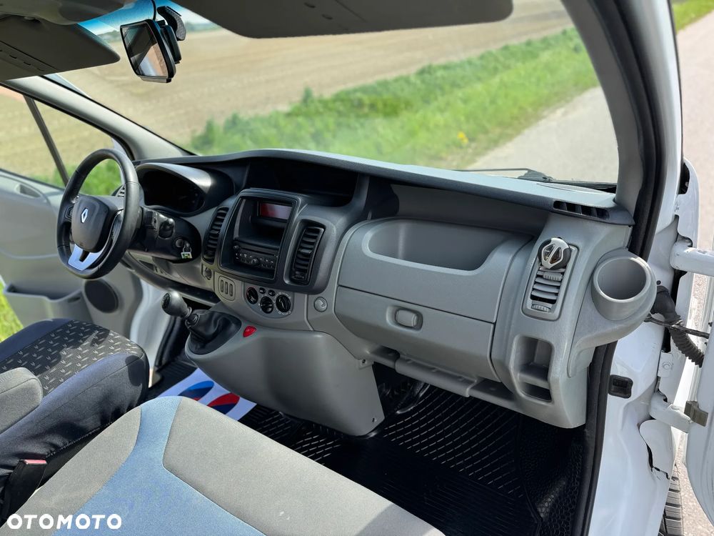 Renault TRAFIC - 29