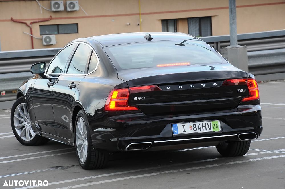 Volvo S90 T8 Twin Engine AWD Geartronic Momentum - 28