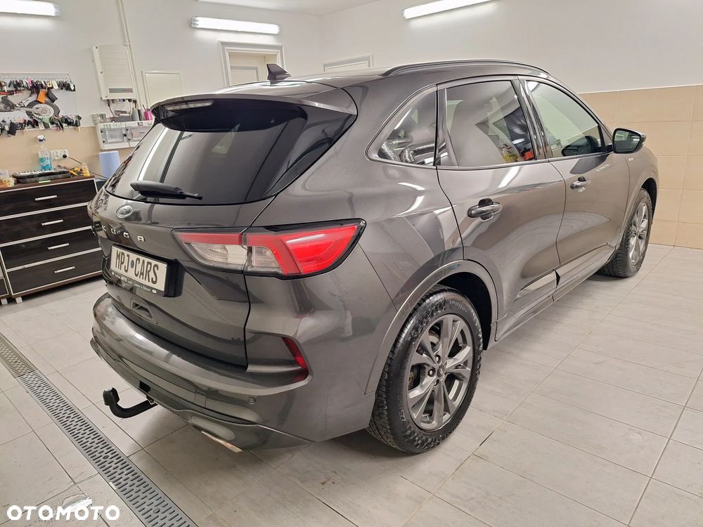 Ford Kuga - 12