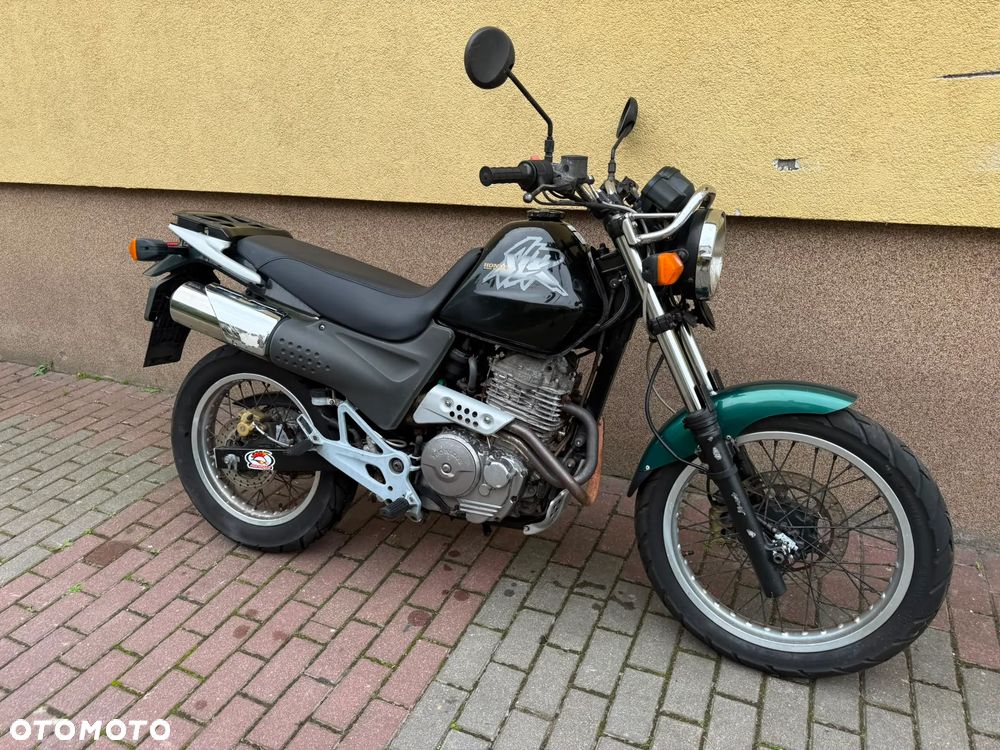 Honda SL - 17