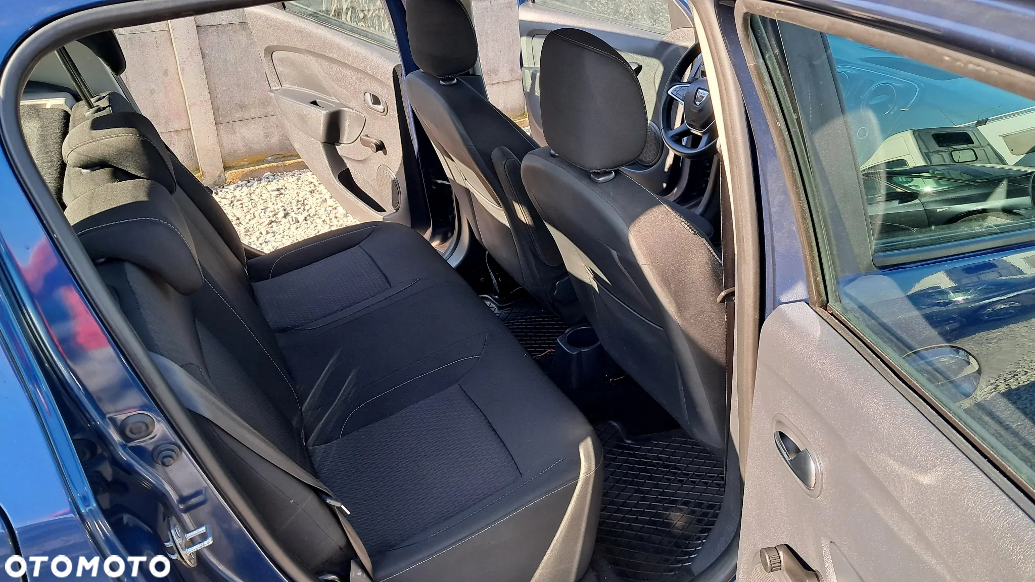 Dacia Sandero SCe 75 Essential - 17